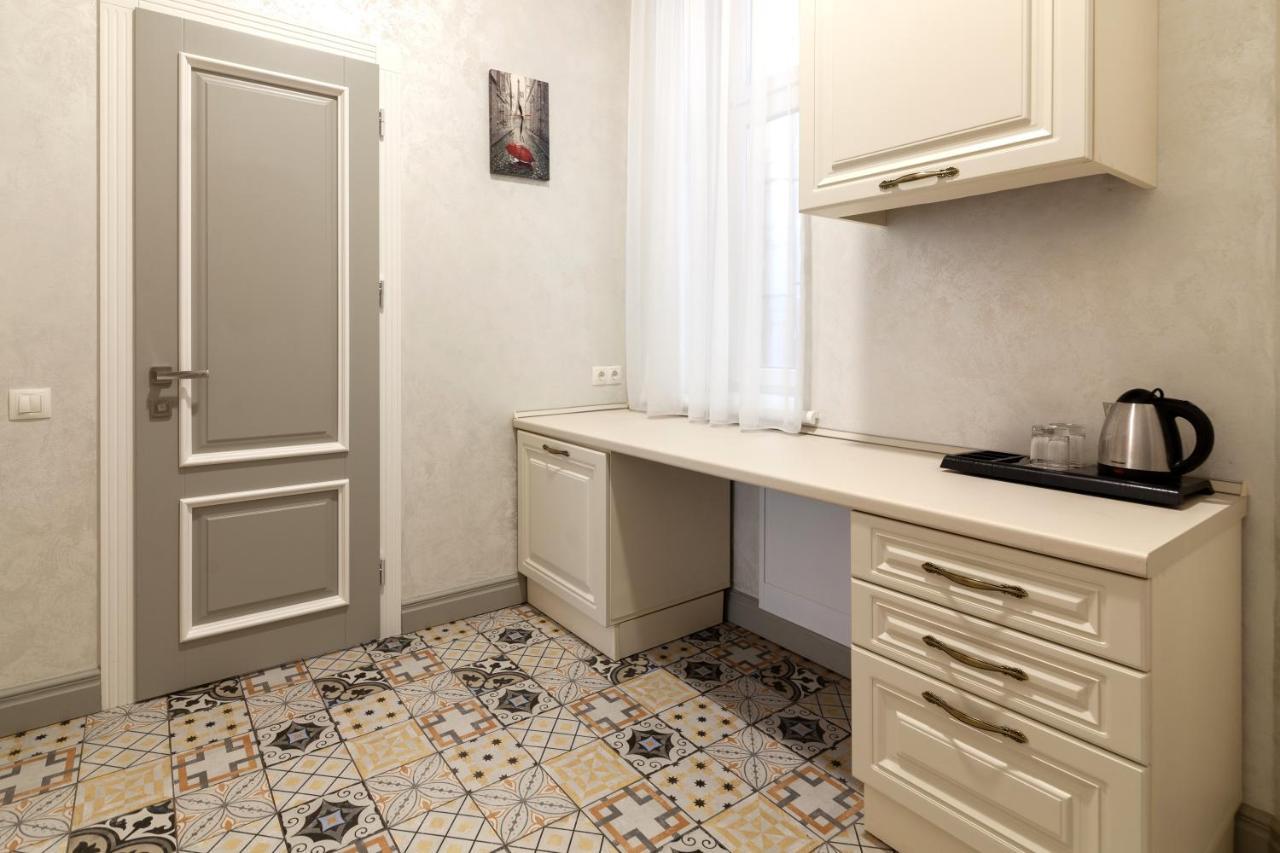 Royal Mini-Apart Hotel On Rynok Square Lviv Kültér fotó